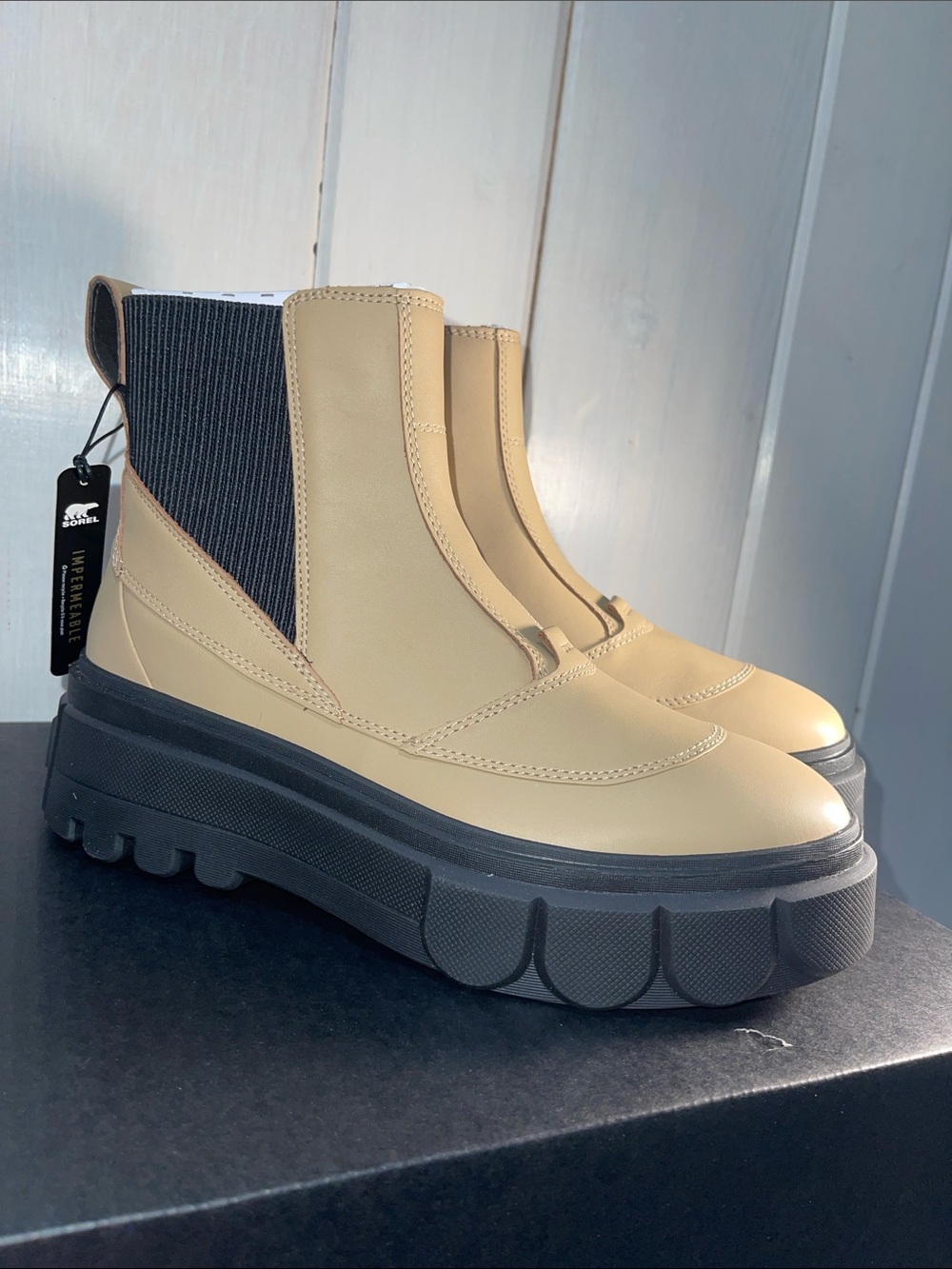 Sorel CARIBOU X Waterproof Platform Chelsea Boot Leather NWT US 9 EU 40